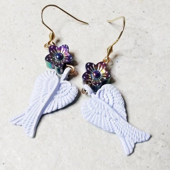🍂🍁🍃 3/$25!!!  Lilac & Purple Angle Wings - Blessings Dangle Earrings - Picture 5 of 7